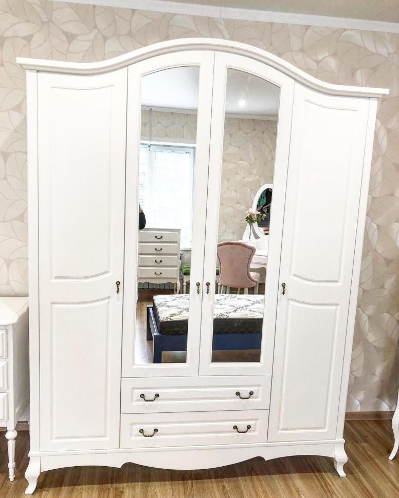 Шкаф "Авиньон" 4-х ств. с ящиками