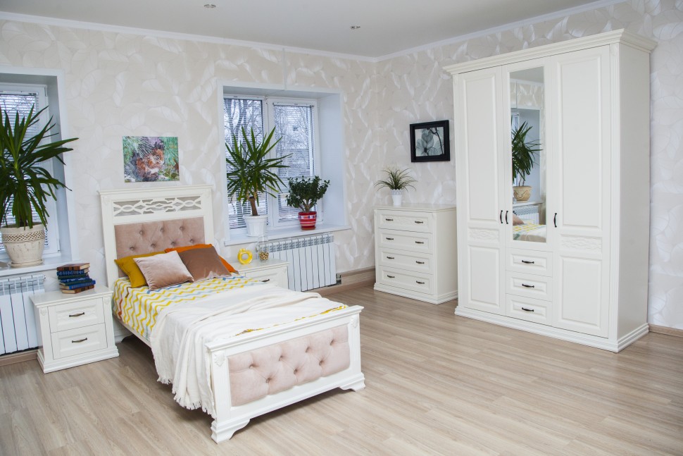 Шкаф распашной "Верона" 3 ств.